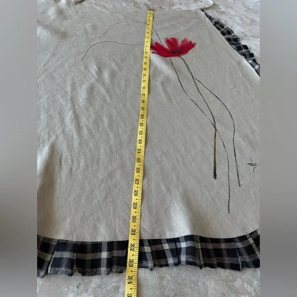 Elegant wraparound Linen Beige Skirt w Black Trim, Handpainted Flower,Size S-M - Picture 10 of 13